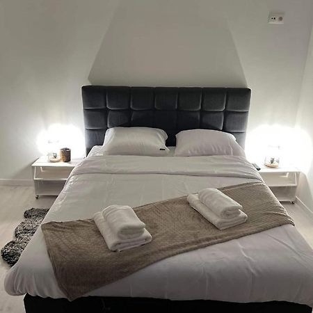Prachtige Kamer In Centrum Brugge Met Badkamer ! Exterior photo