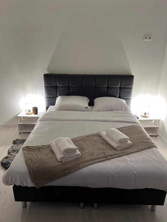 Prachtige Kamer In Centrum Brugge Met Badkamer ! Exterior photo