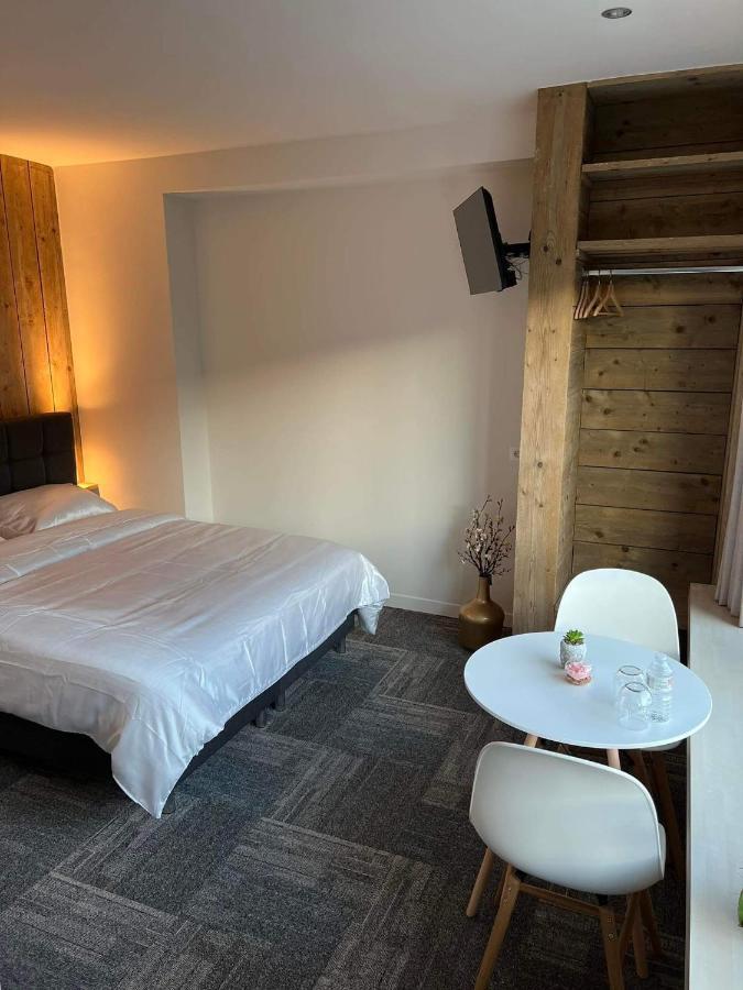 Prachtige Kamer In Centrum Brugge Met Badkamer ! Exterior photo